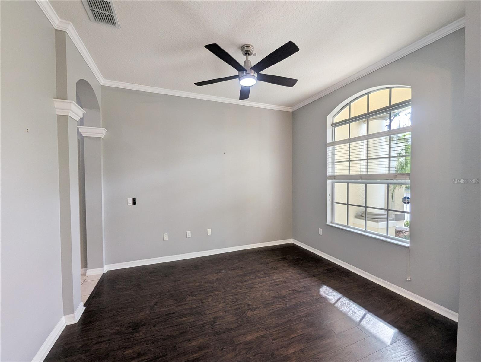 Image 4 of 52 For 8 Fig Court E