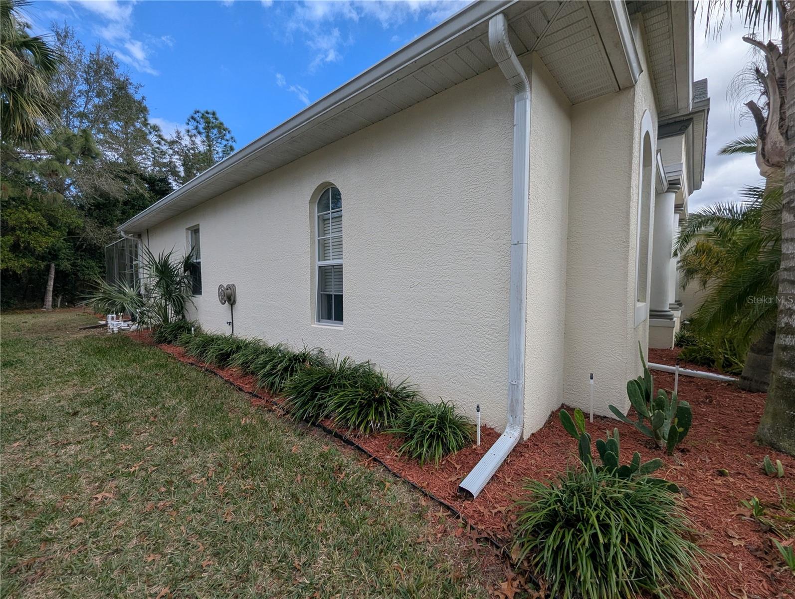 Image 41 of 52 For 8 Fig Court E