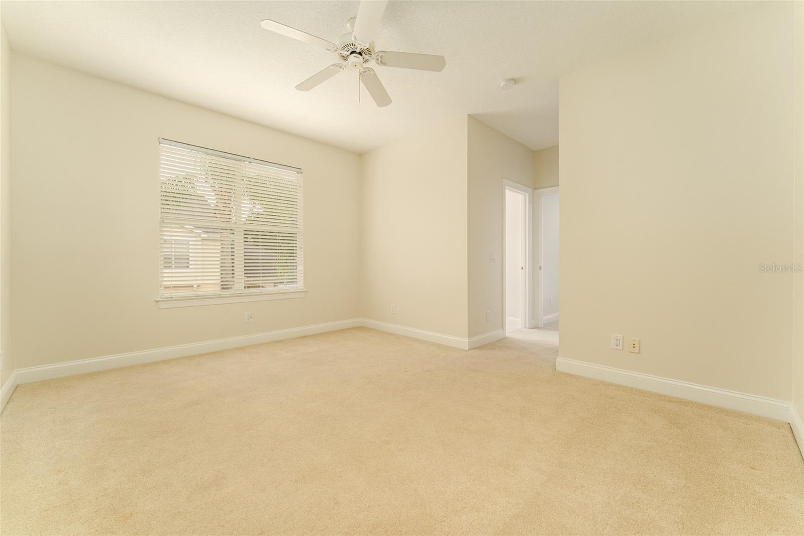 Image 35 of 49 For 3415 Heards Ferry Drive