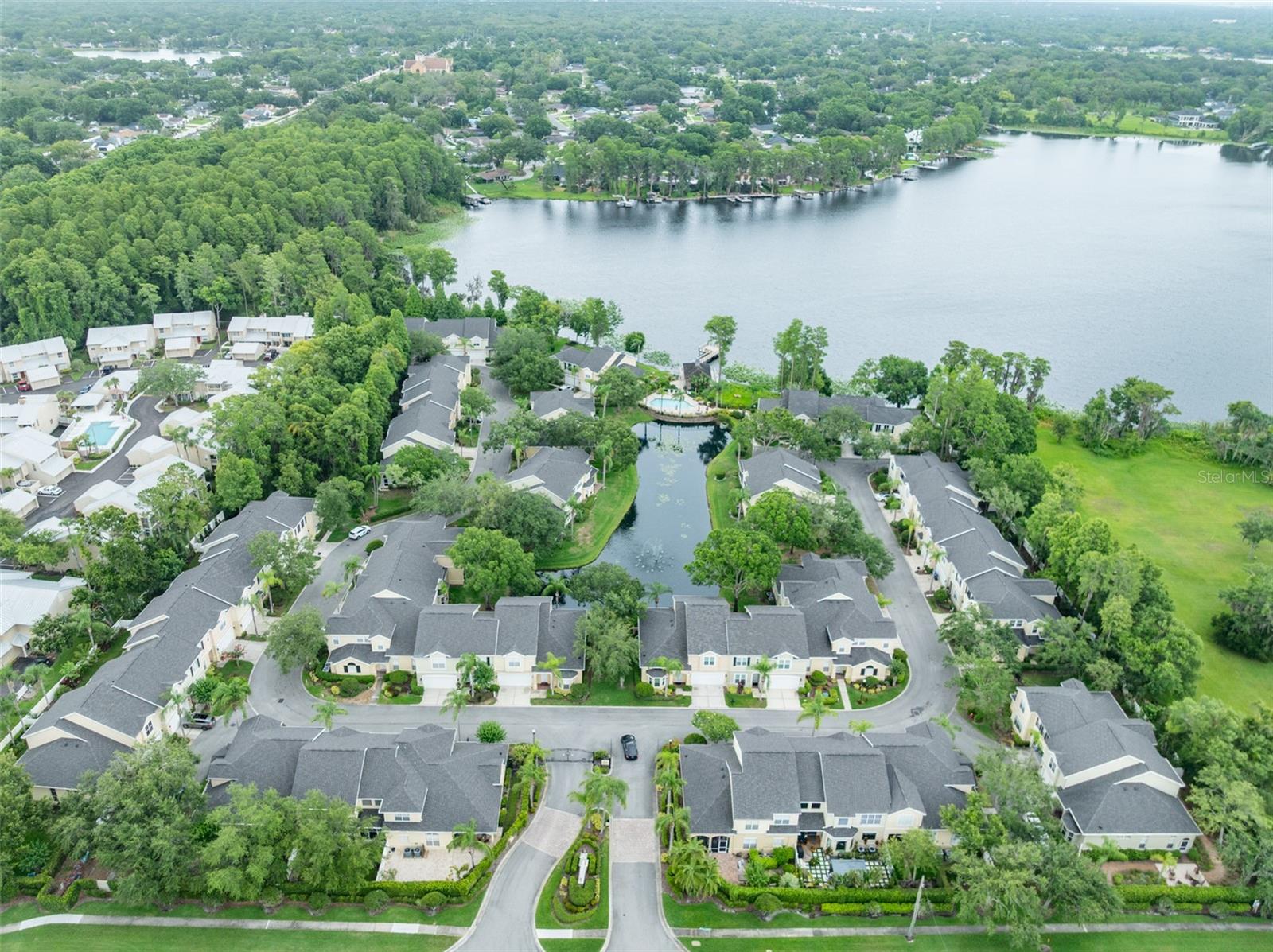 Image 4 of 49 For 3415 Heards Ferry Drive