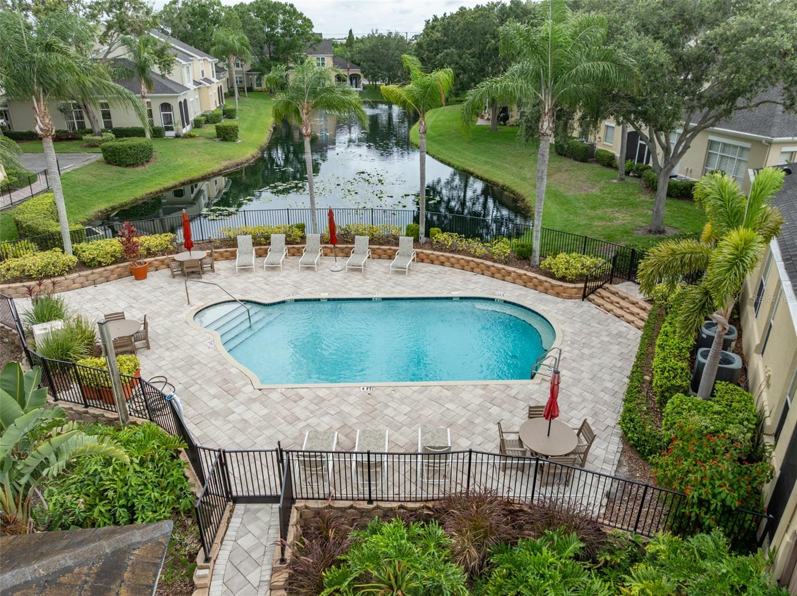 Image 42 of 49 For 3415 Heards Ferry Drive