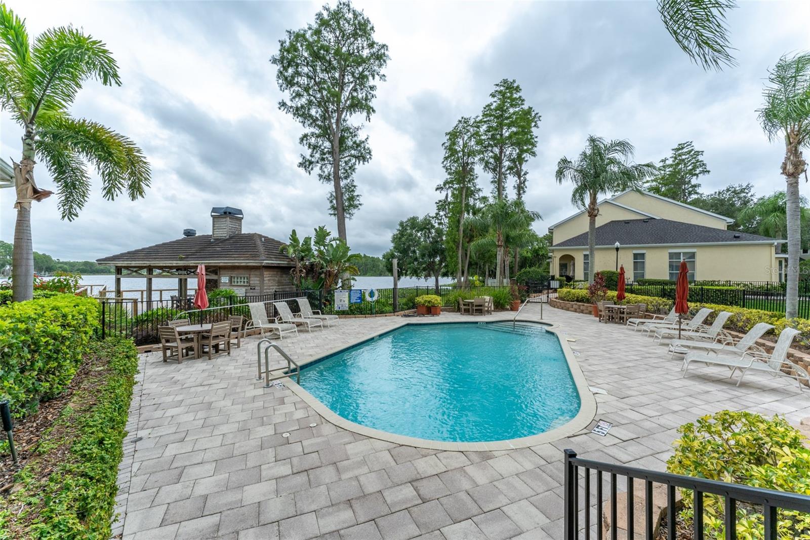 Image 45 of 49 For 3415 Heards Ferry Drive