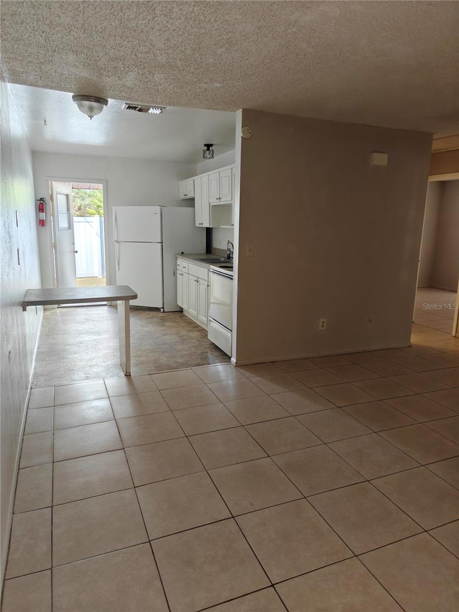 Image 3 of 9 For 300 Elizabeth Avenue