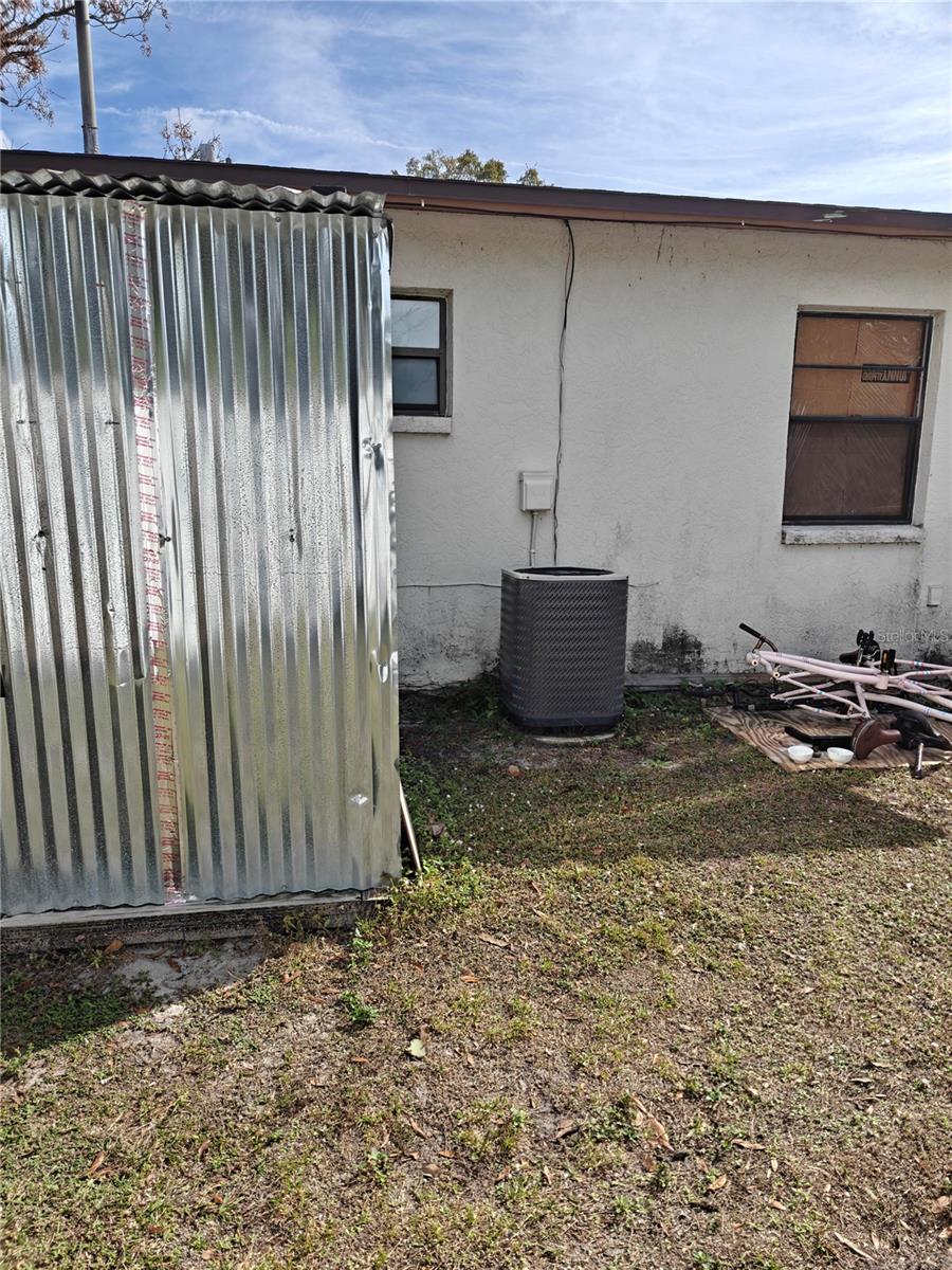 Image 9 of 9 For 300 Elizabeth Avenue