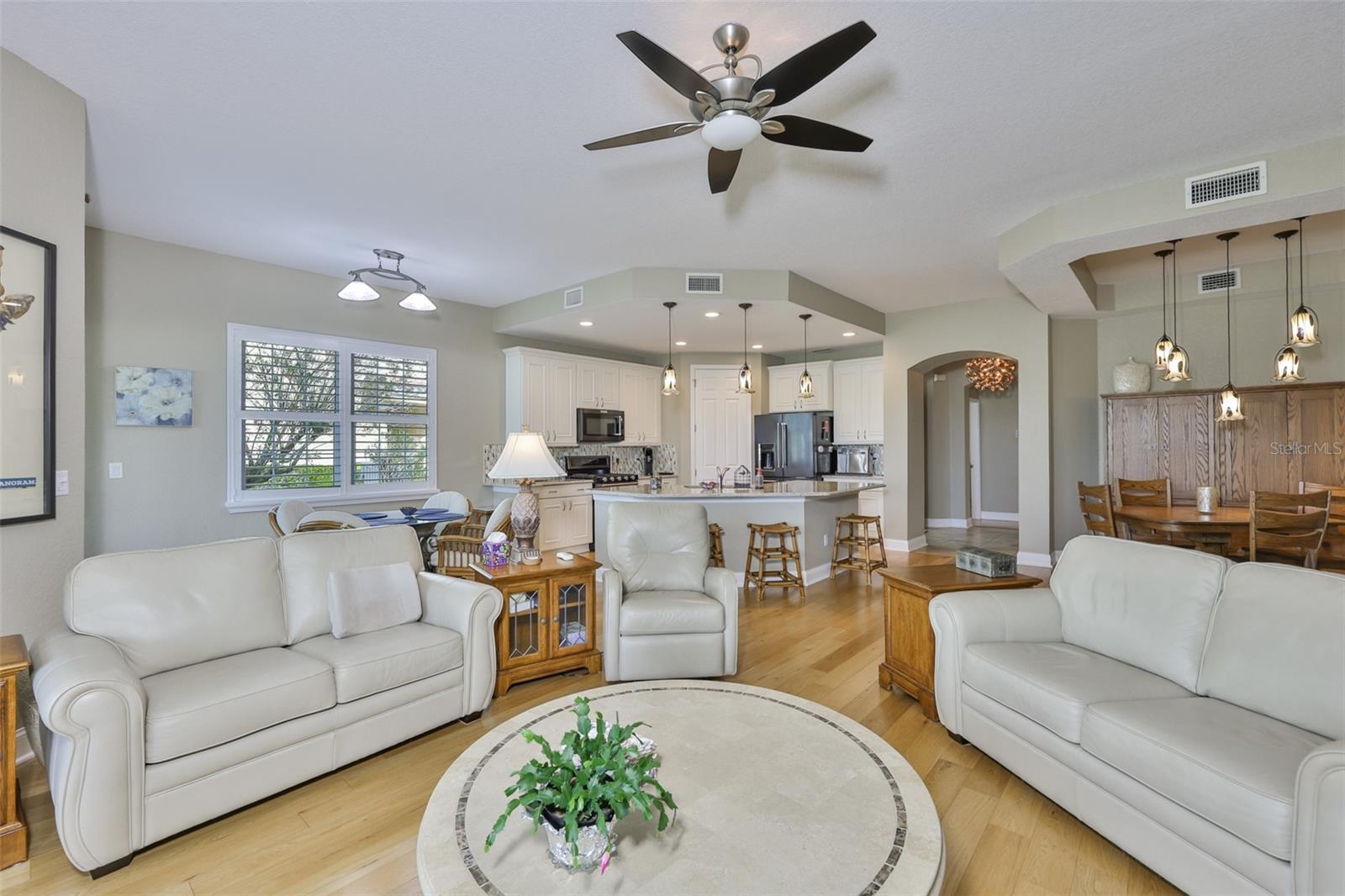 Image 19 of 42 For 1351 Emerald Dunes Drive