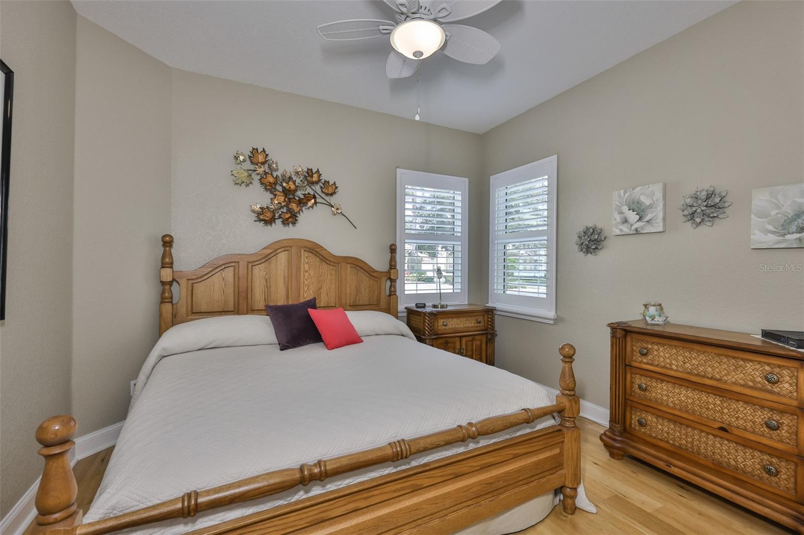 Image 23 of 42 For 1351 Emerald Dunes Drive