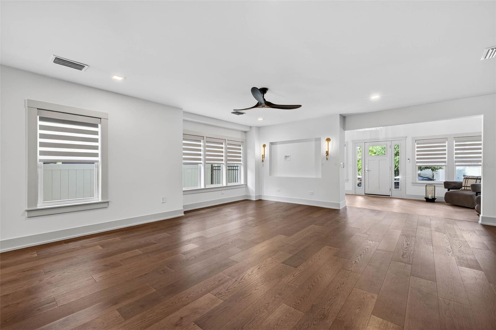 Image 20 of 43 For 124 19th Avenue N