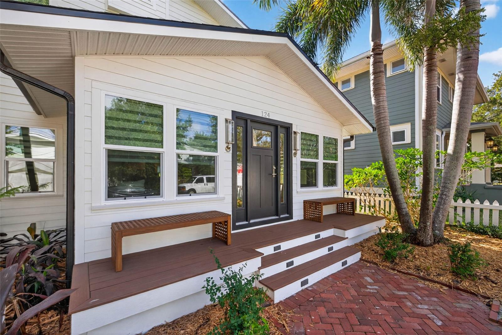 Image 33 of 43 For 124 19th Avenue N