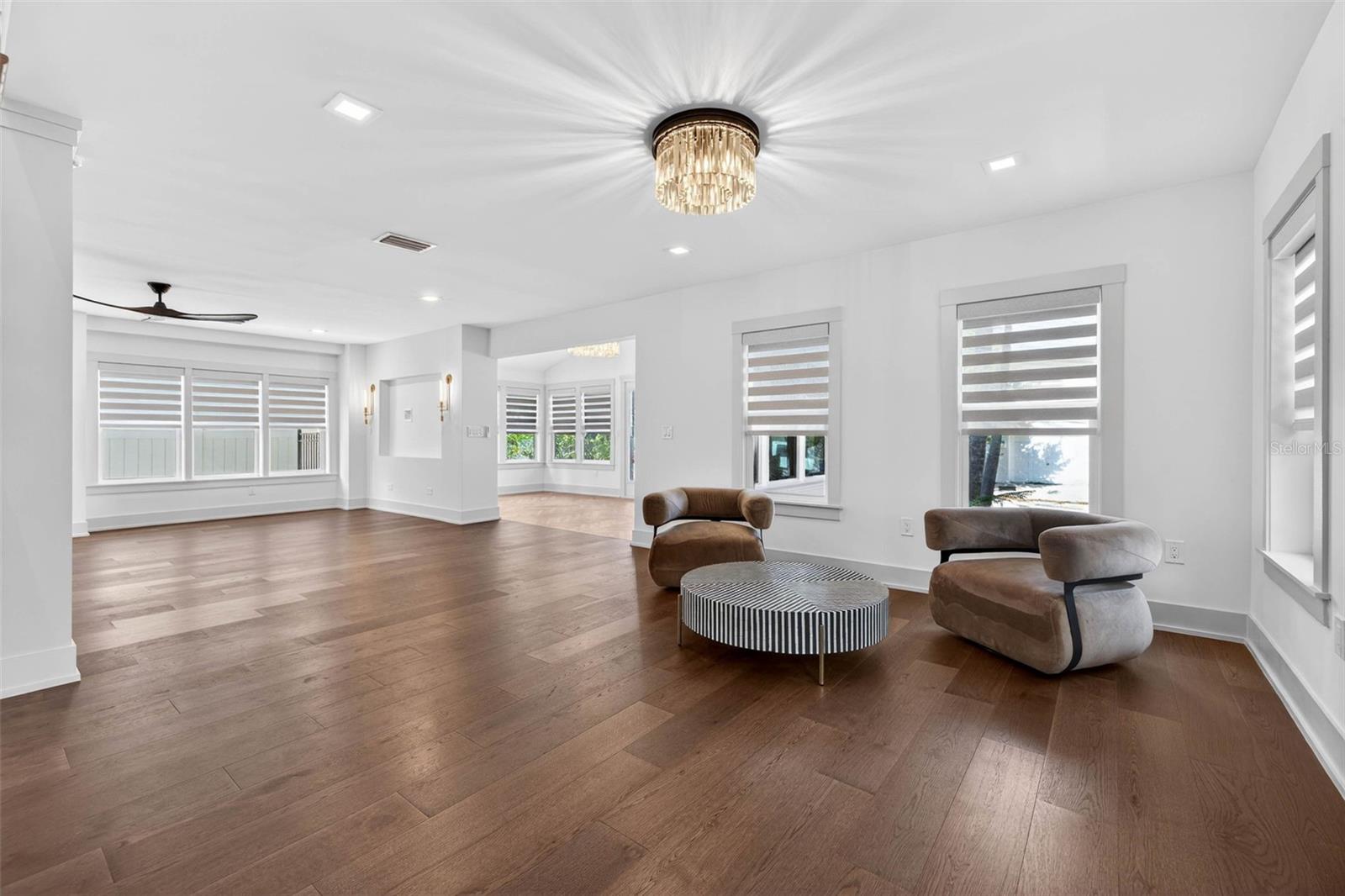 Image 6 of 43 For 124 19th Avenue N