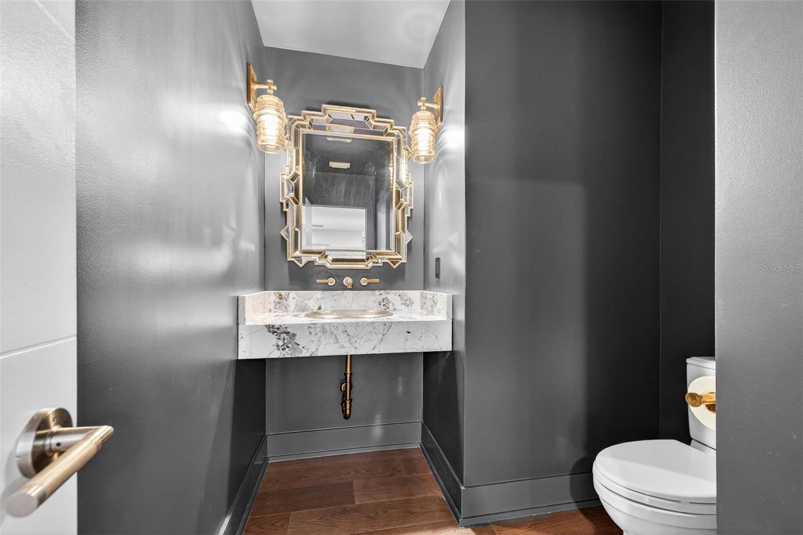 Image 8 of 43 For 124 19th Avenue N