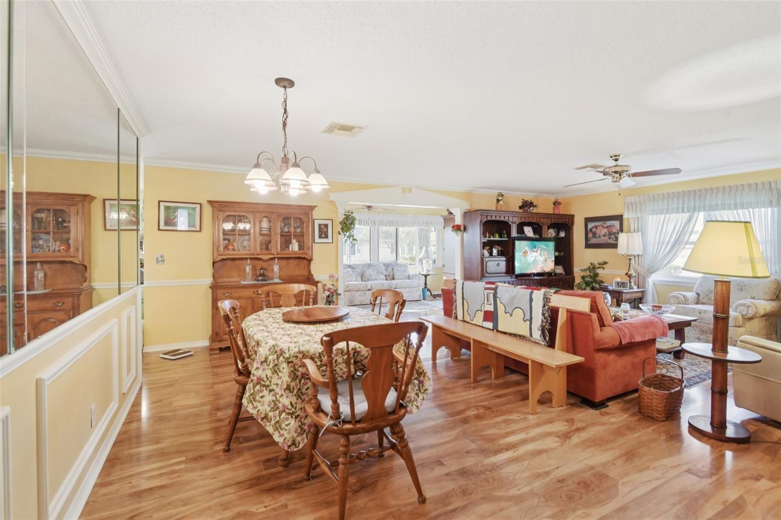 Image 9 of 68 For 2322 Lancaster Drive