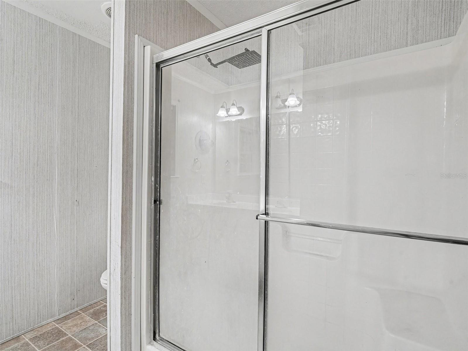 Image 28 of 35 For 15420 Olive Circle