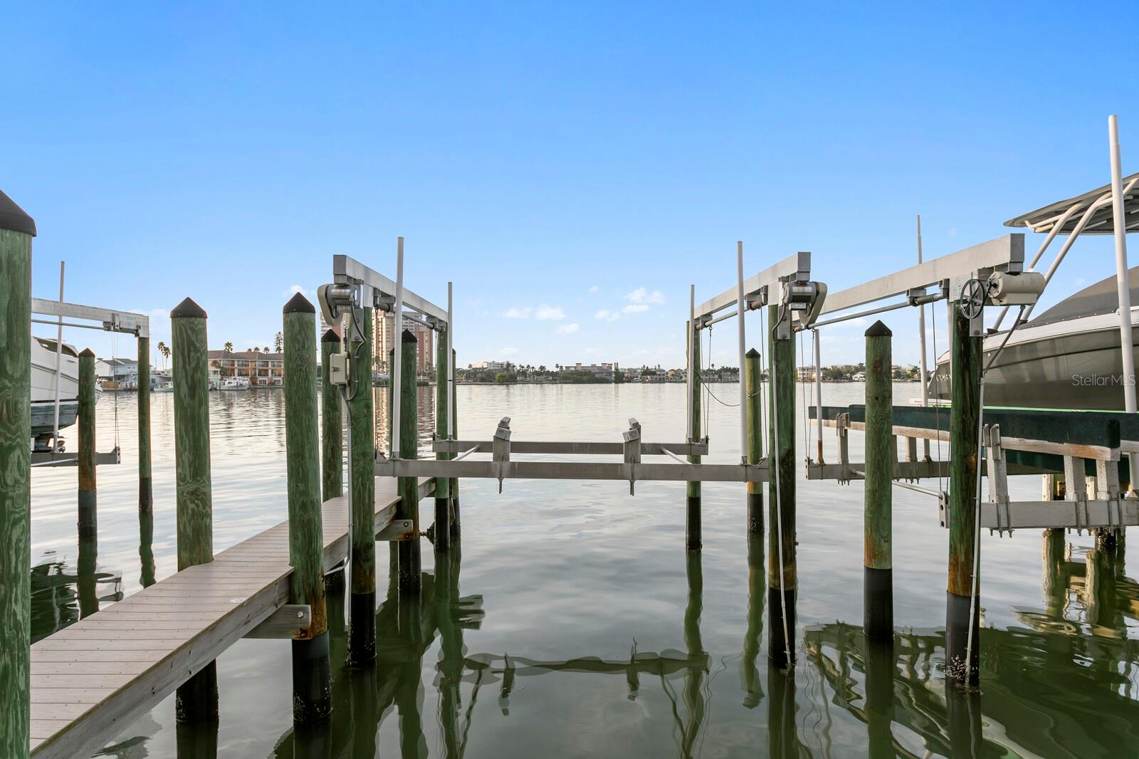 Image 17 of 91 For 17745 Gulf Boulevard 502