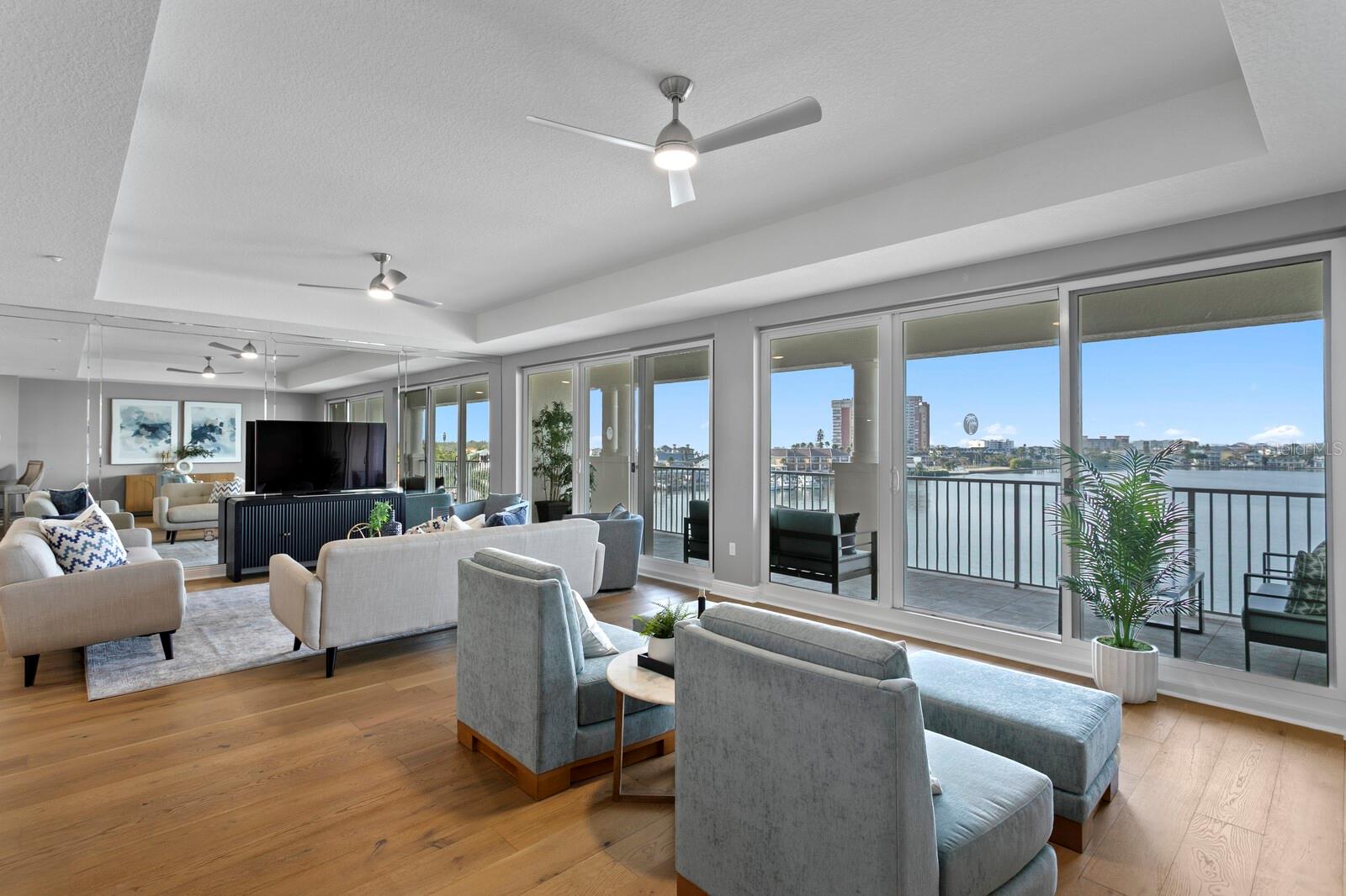 Image 30 of 91 For 17745 Gulf Boulevard 502