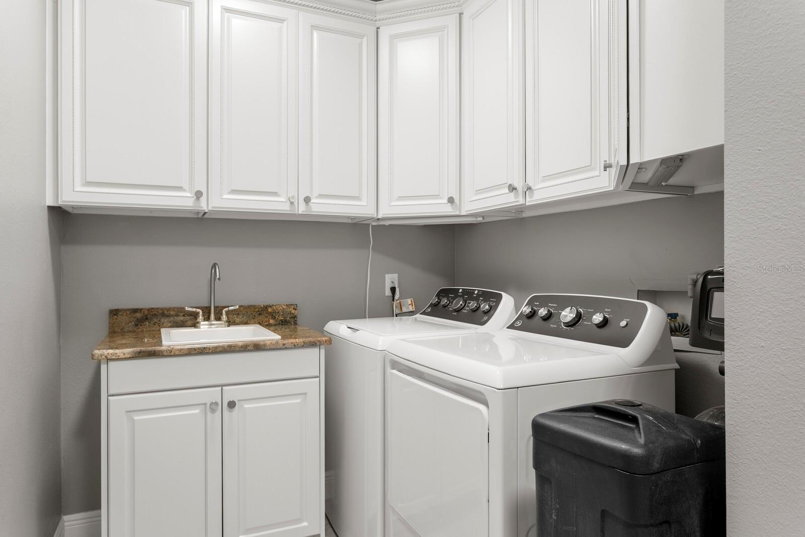 Image 41 of 91 For 17745 Gulf Boulevard 502