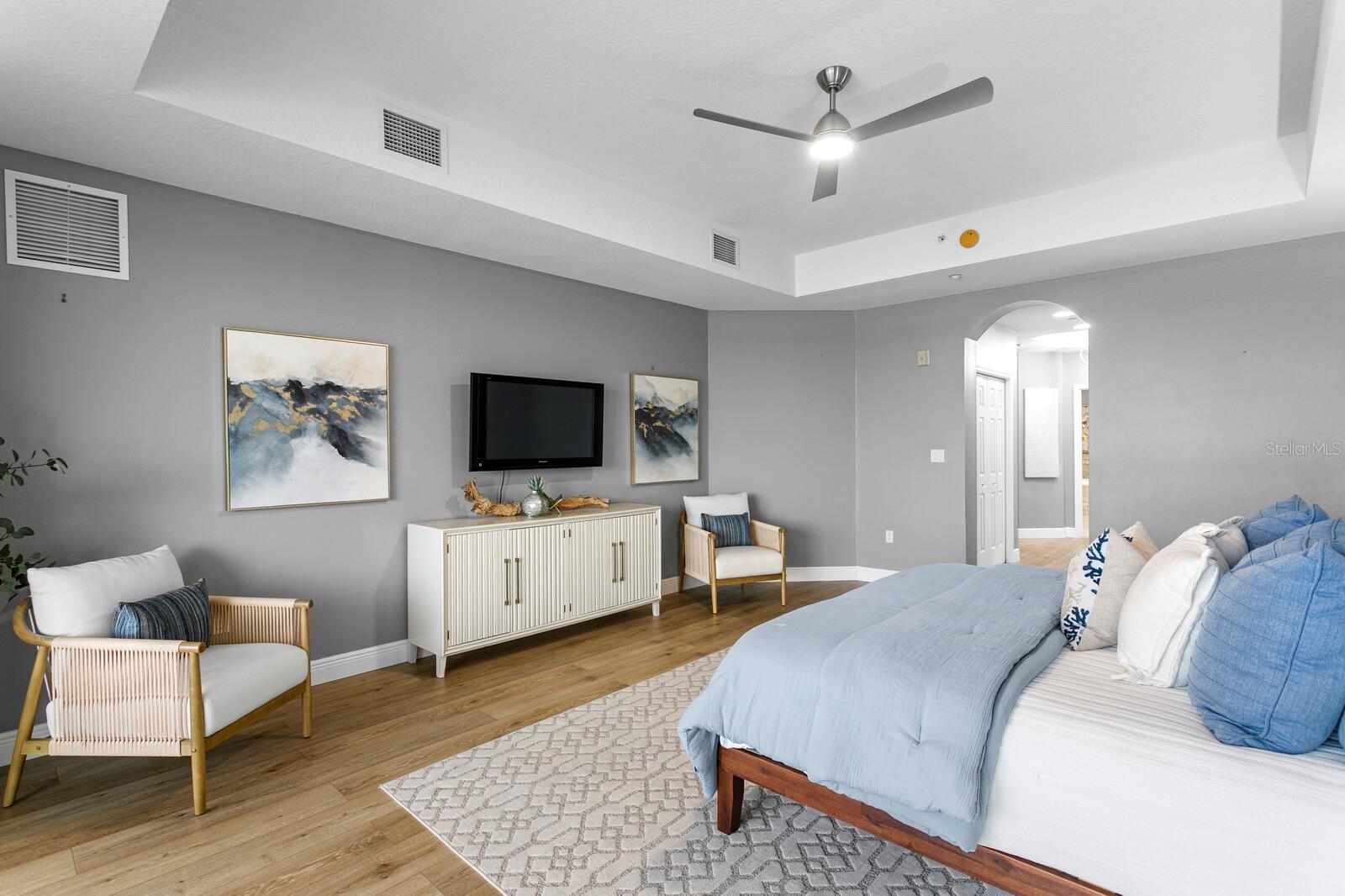 Image 50 of 91 For 17745 Gulf Boulevard 502