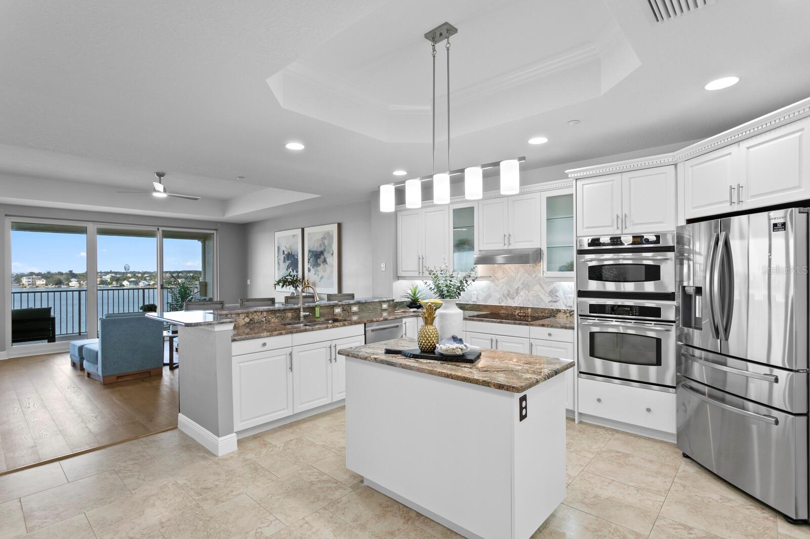 Image 6 of 91 For 17745 Gulf Boulevard 502