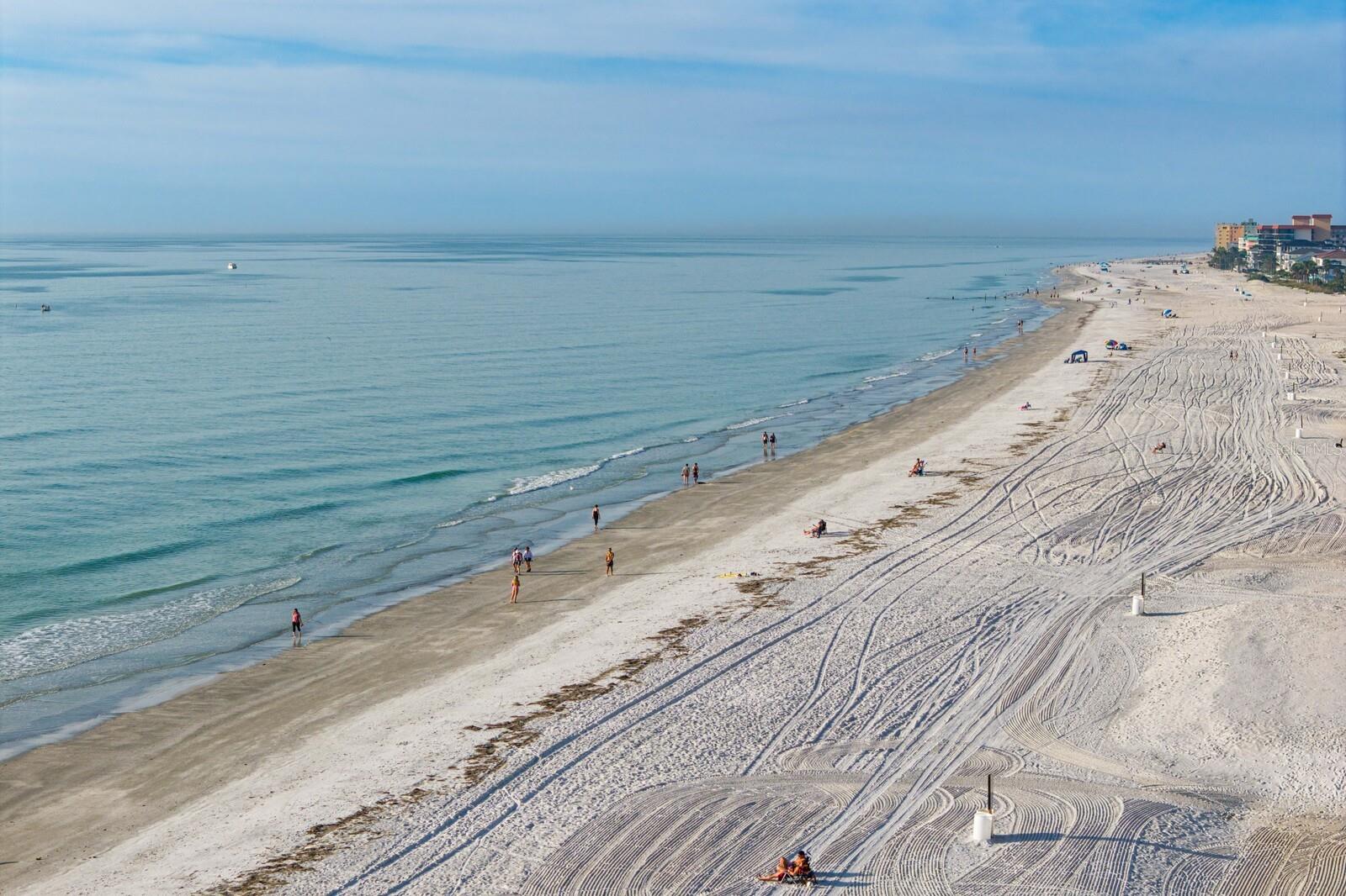 Image 66 of 91 For 17745 Gulf Boulevard 502