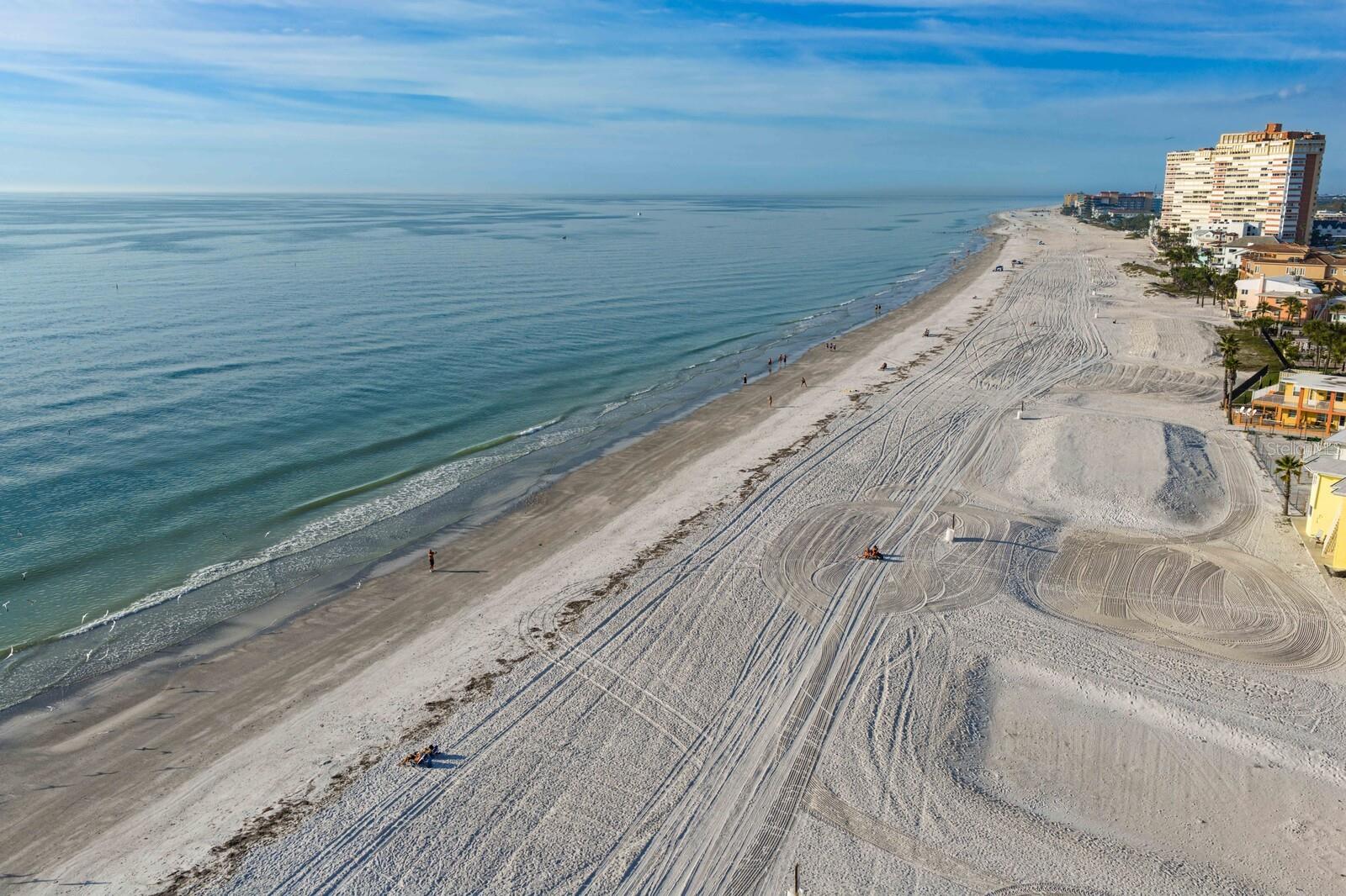 Image 72 of 91 For 17745 Gulf Boulevard 502