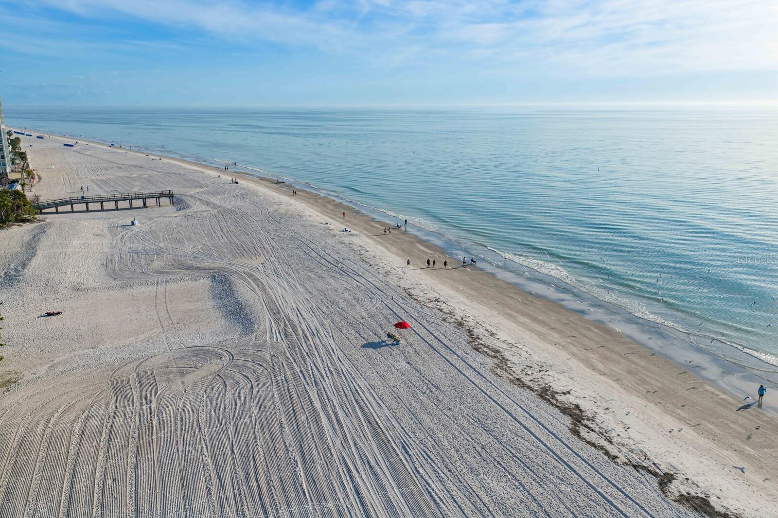 Image 74 of 91 For 17745 Gulf Boulevard 502