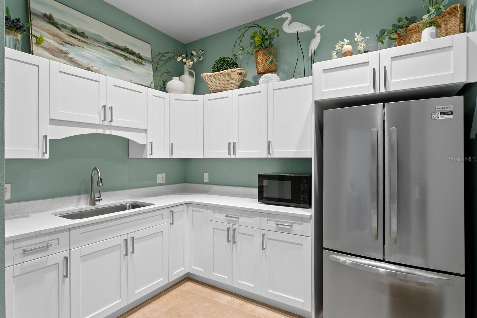 Image 82 of 91 For 17745 Gulf Boulevard 502