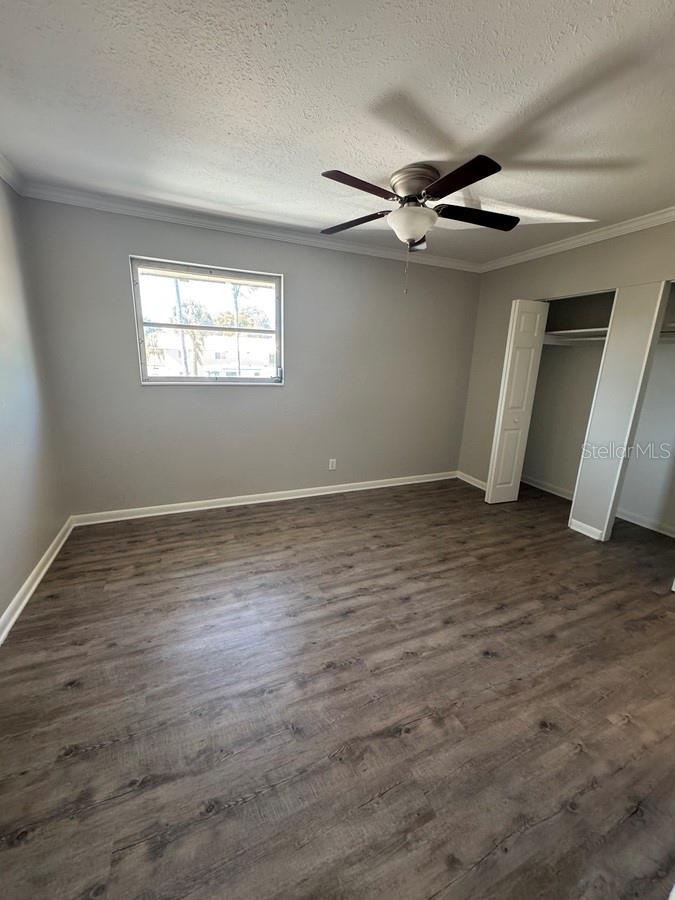 Image 7 of 9 For 1852 Golfview Avenue 12