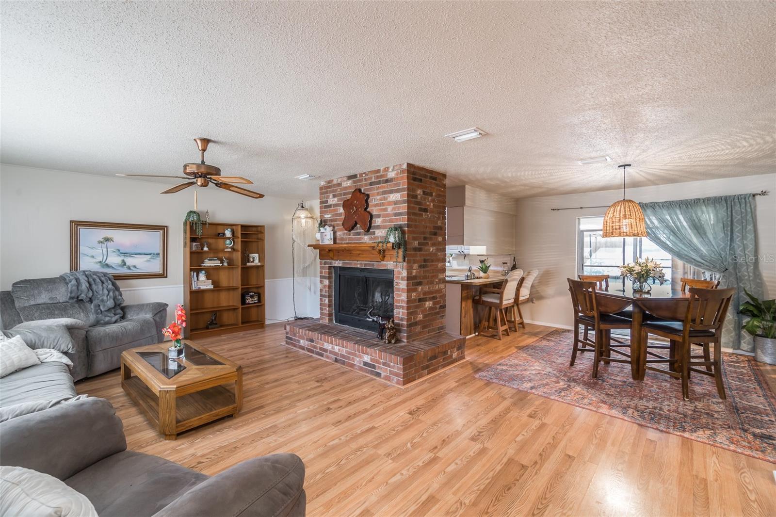 Image 4 of 30 For 37116 Price Drive