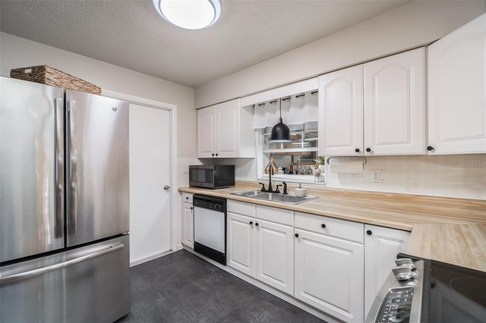 Image 8 of 30 For 37116 Price Drive