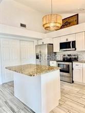 Image 7 of 30 For 512 Wideview Avenue