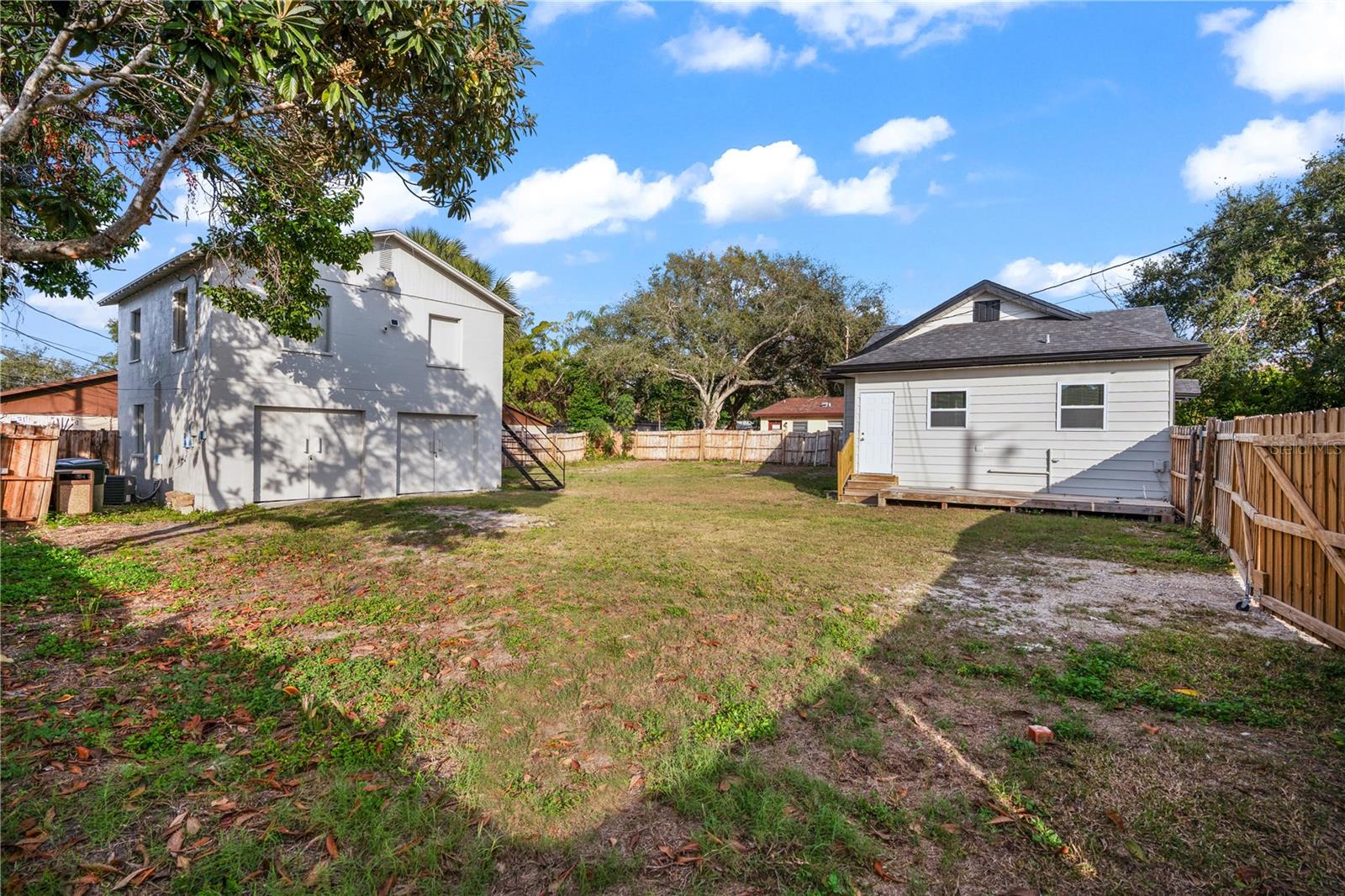 Image 21 of 27 For 1006 15th Avenue Nw