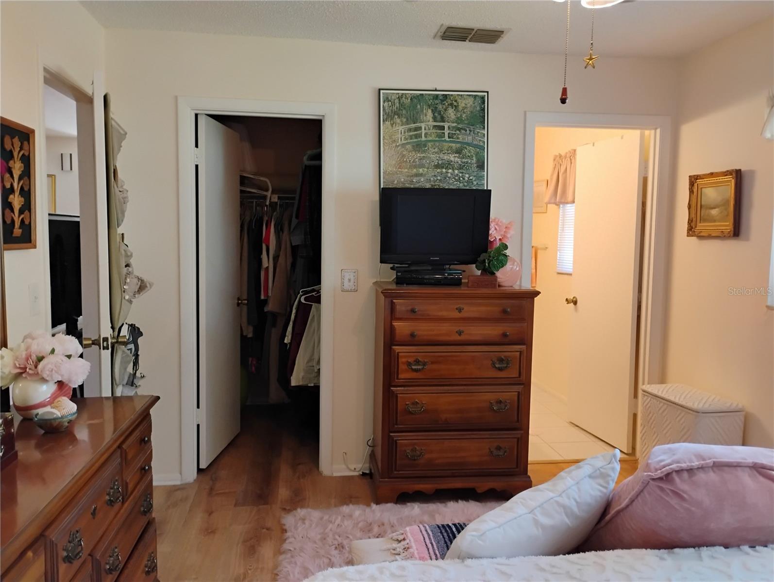 Image 14 of 45 For 2465 Northside Drive 1001