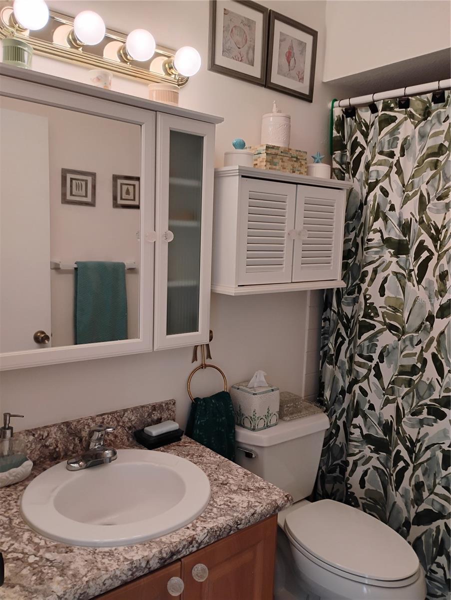 Image 19 of 45 For 2465 Northside Drive 1001