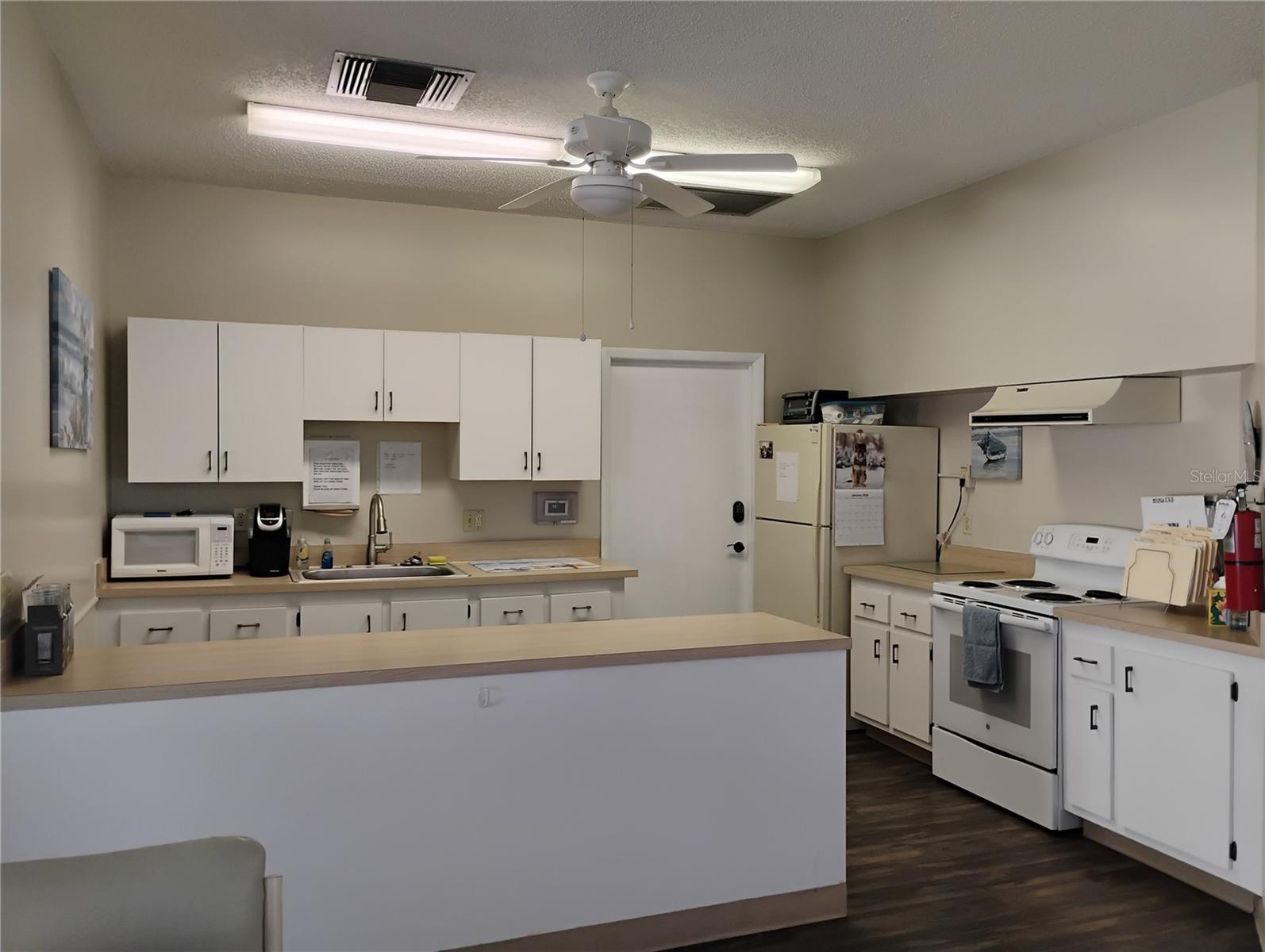 Image 36 of 45 For 2465 Northside Drive 1001