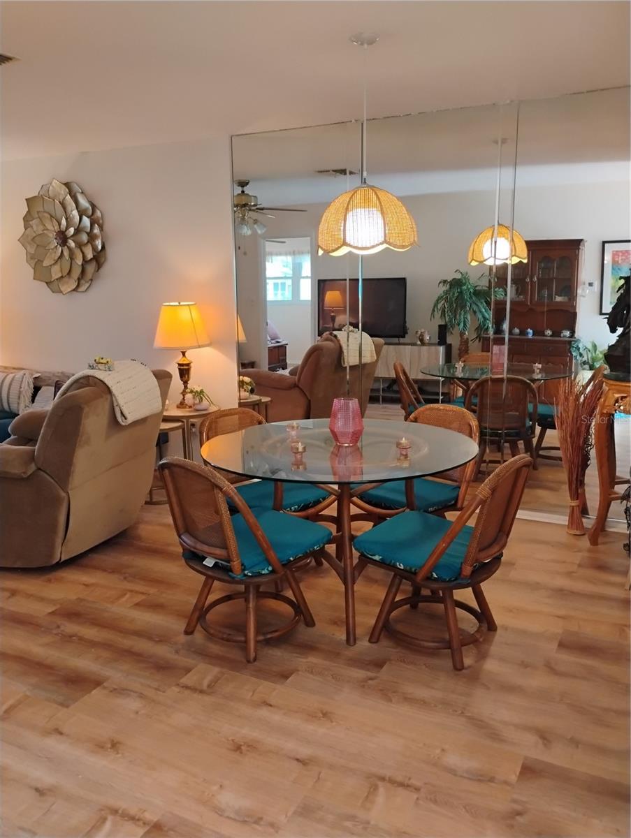 Image 4 of 45 For 2465 Northside Drive 1001