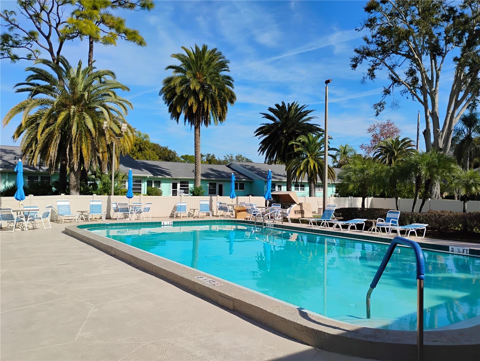 Image 41 of 45 For 2465 Northside Drive 1001