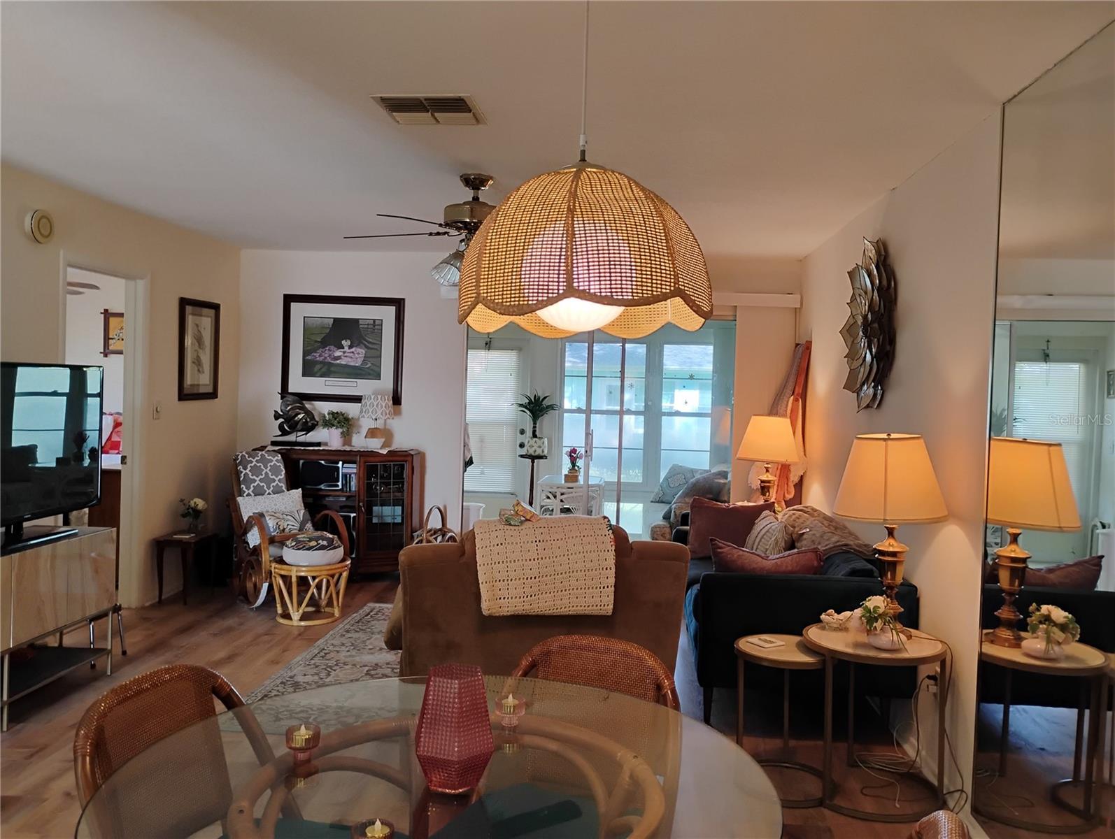 Image 5 of 45 For 2465 Northside Drive 1001