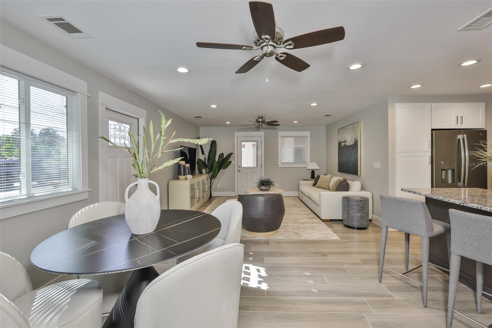 Image 14 of 35 For 4115 Bay Avenue