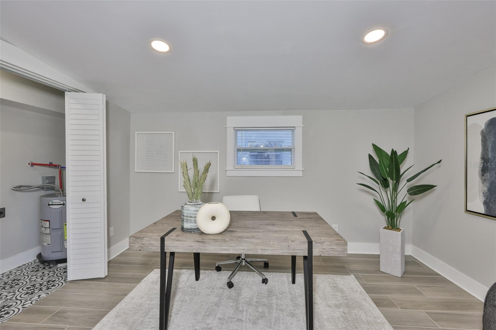 Image 15 of 35 For 4115 Bay Avenue