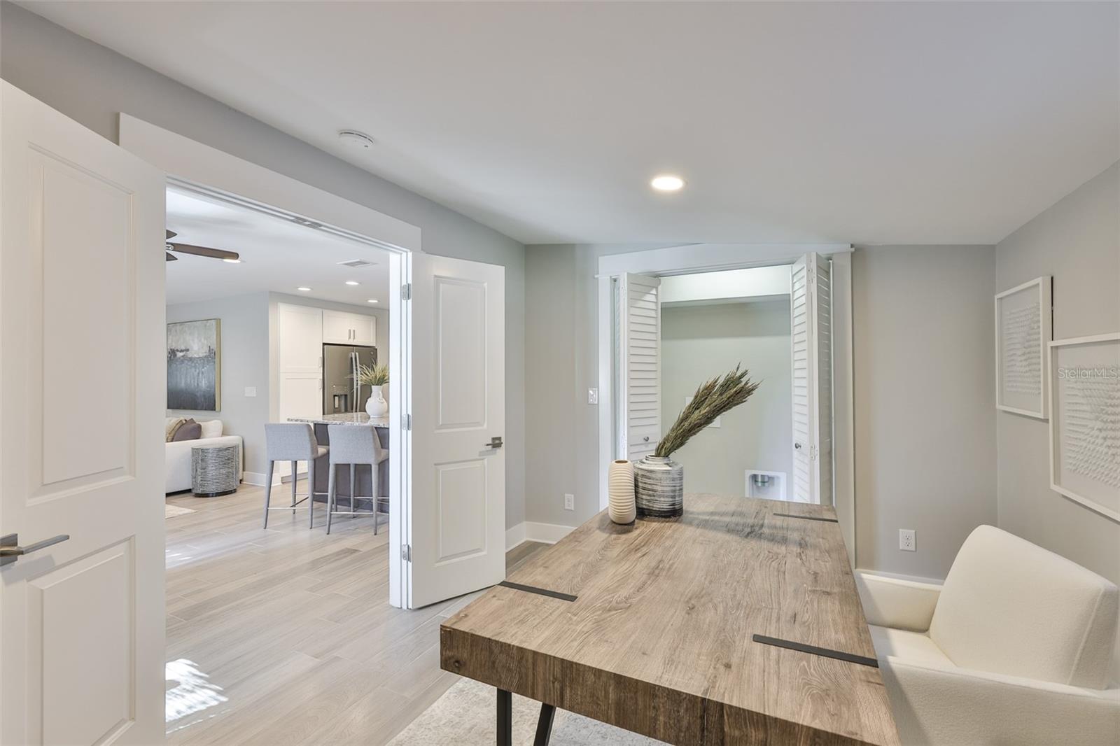 Image 16 of 35 For 4115 Bay Avenue