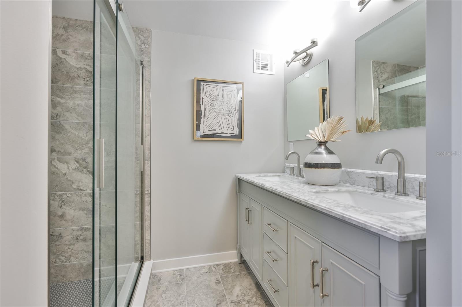 Image 23 of 35 For 4115 Bay Avenue