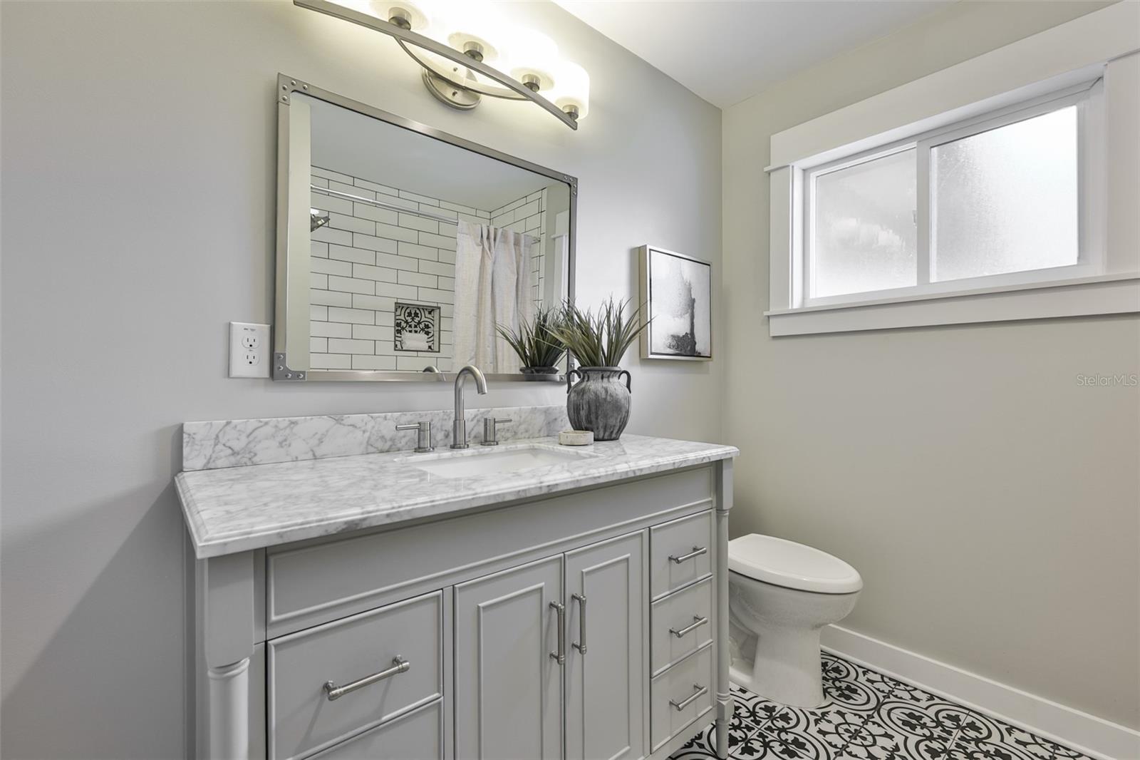 Image 27 of 35 For 4115 Bay Avenue