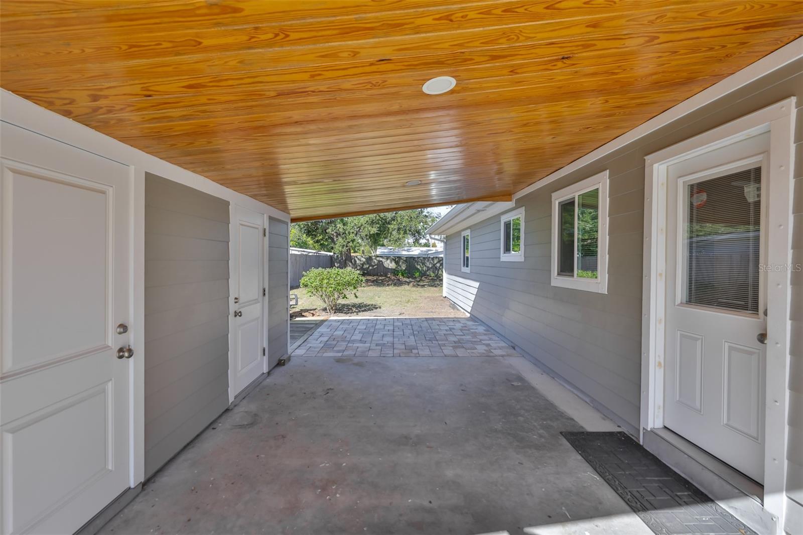 Image 29 of 35 For 4115 Bay Avenue