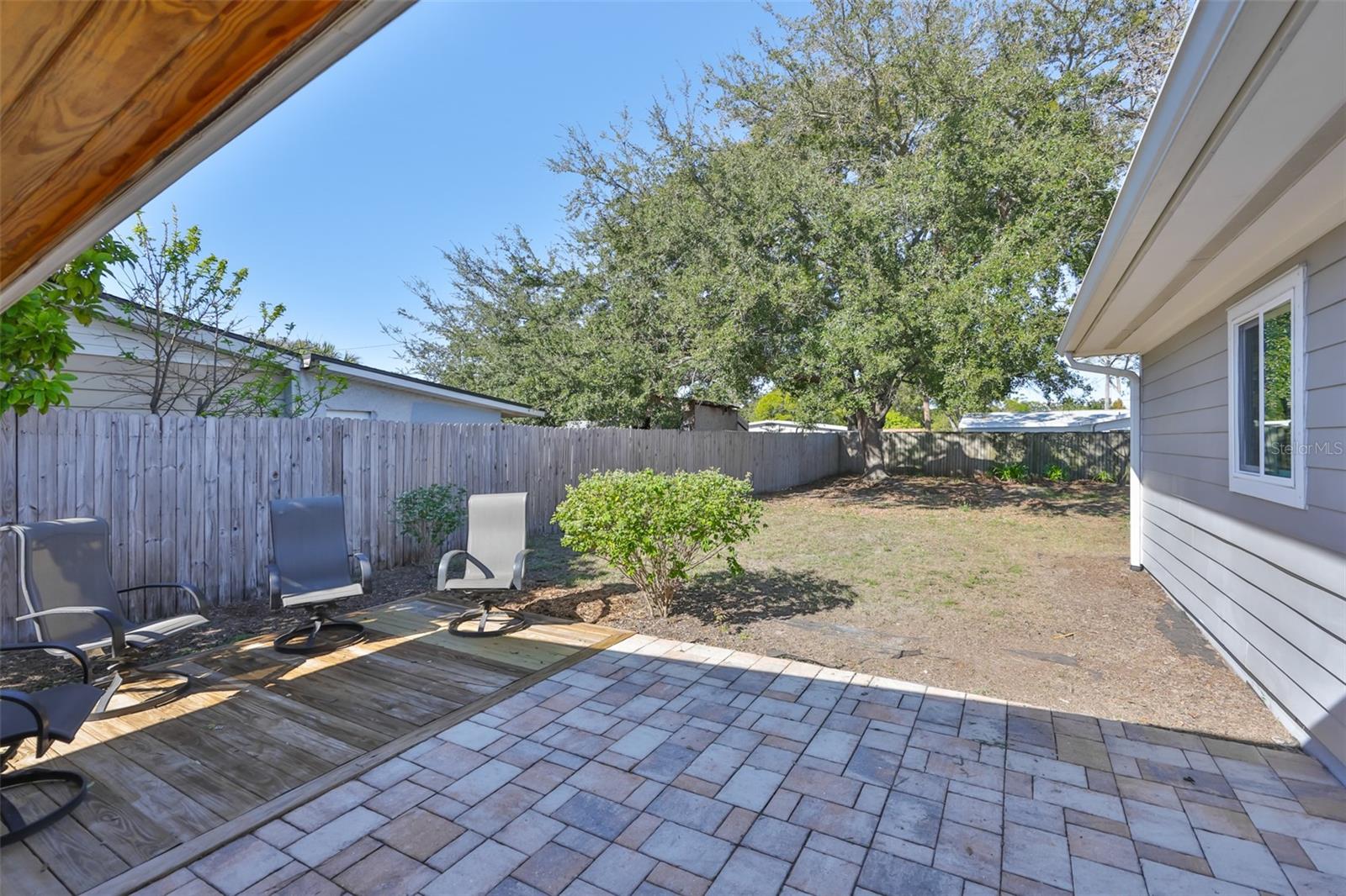 Image 30 of 35 For 4115 Bay Avenue