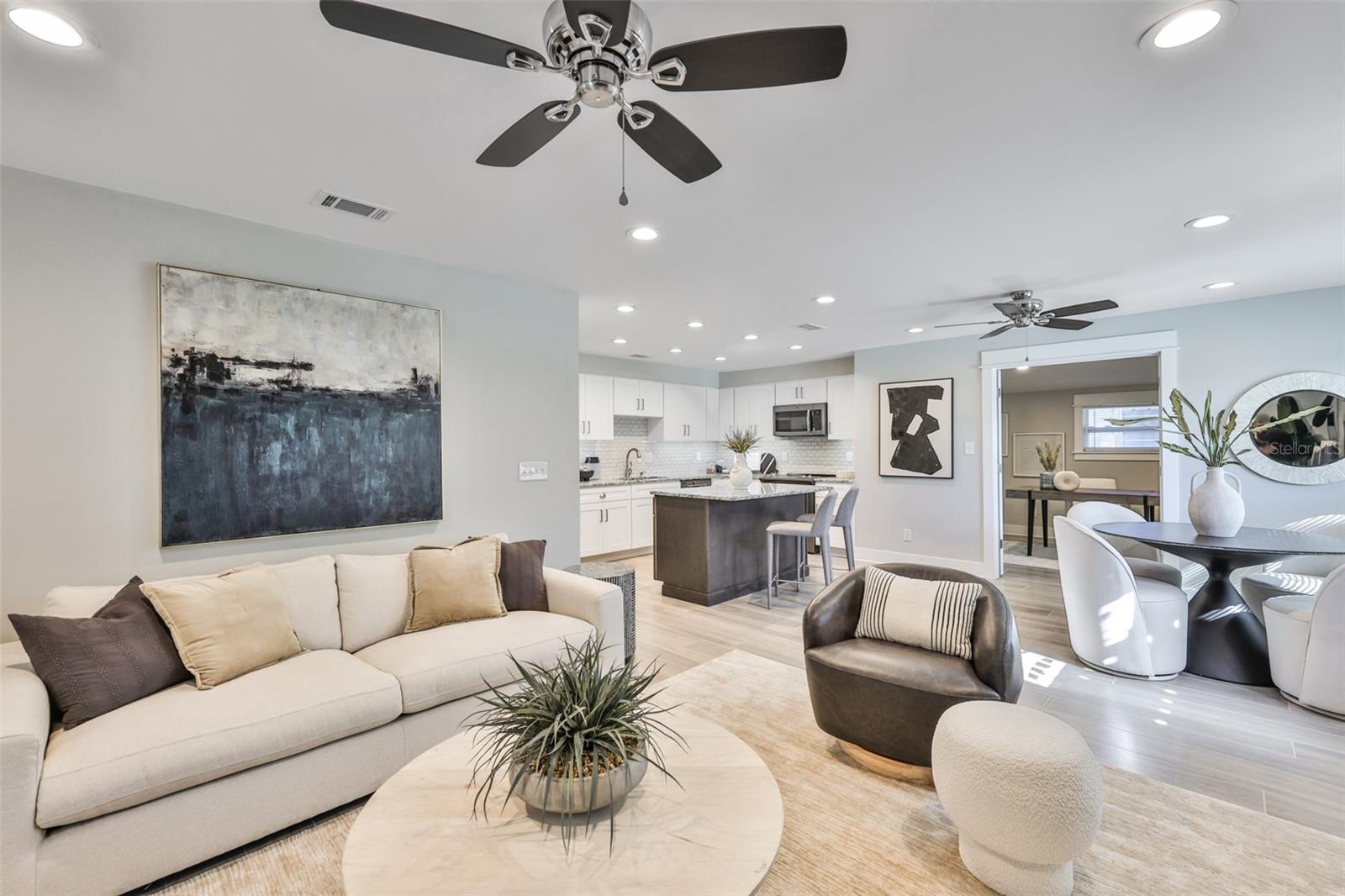 Image 6 of 35 For 4115 Bay Avenue