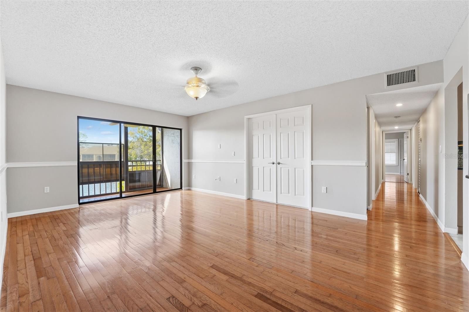 Image 4 of 30 For 1207 Pine Ridge Circle W G2