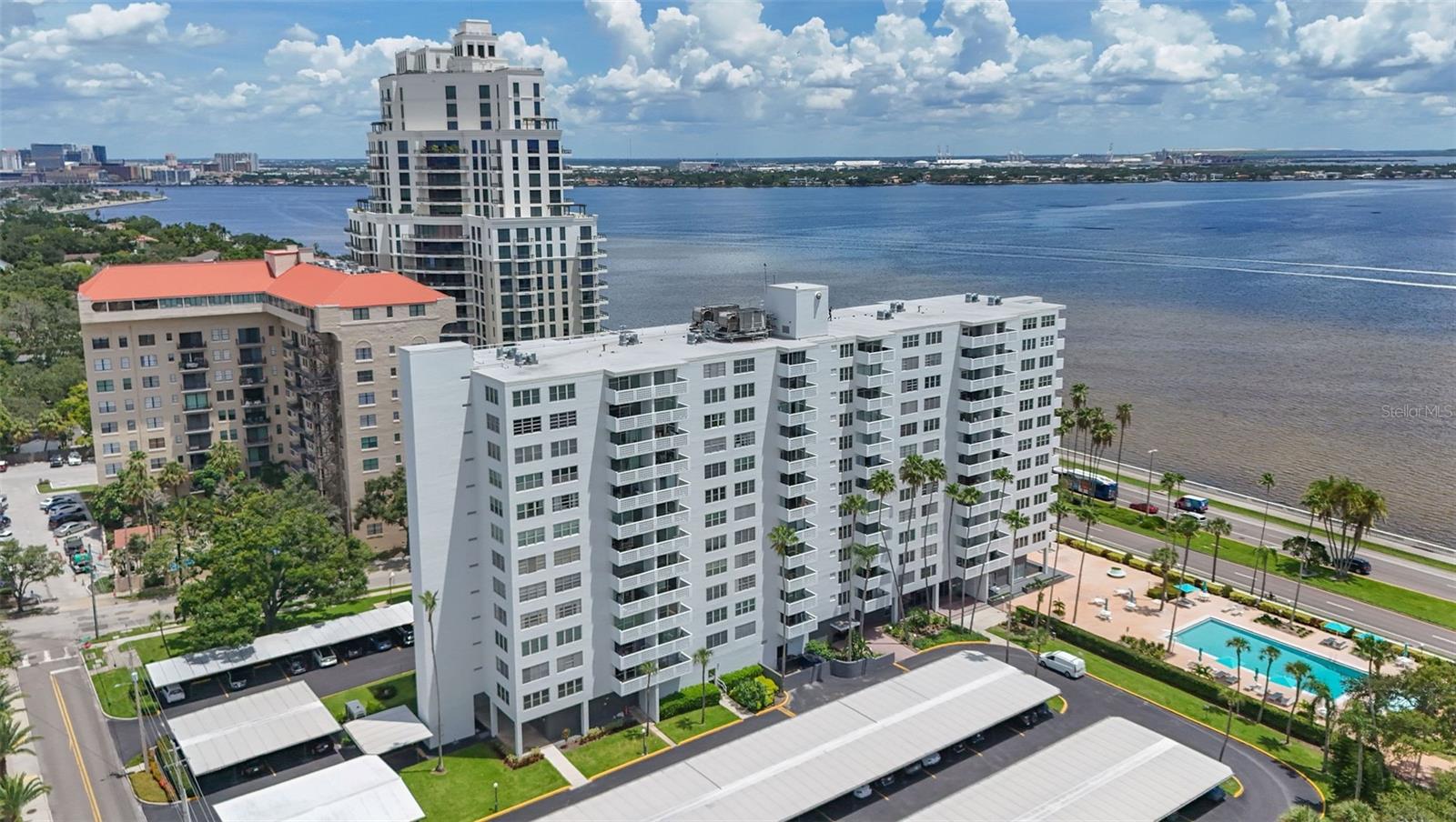 Image 19 of 22 For 2401 Bayshore Boulevard 410 & 510