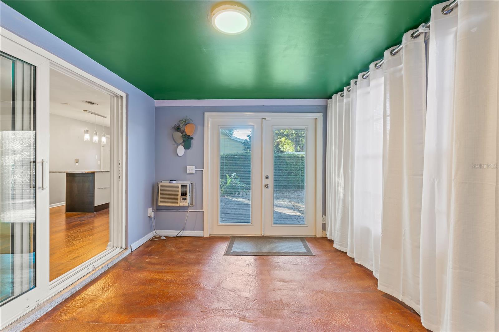 Image 14 of 27 For 2040 Forest Drive