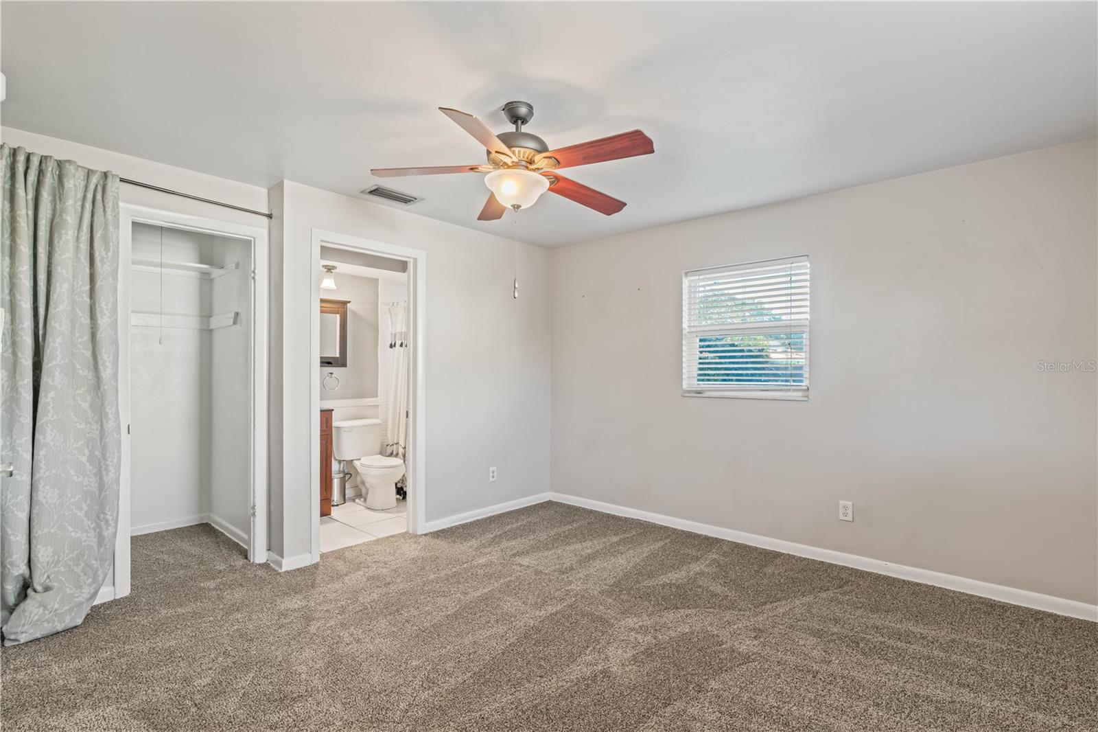 Image 16 of 27 For 2040 Forest Drive