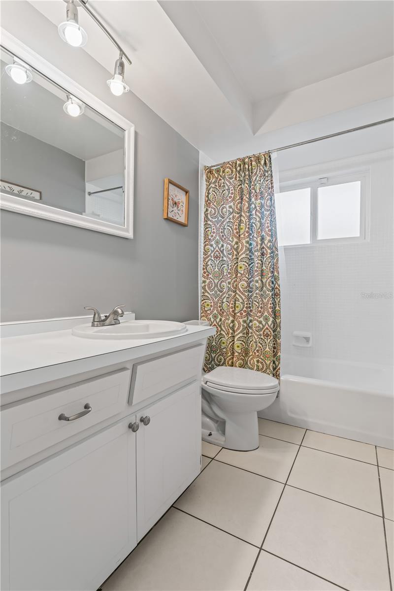 Image 22 of 27 For 2040 Forest Drive