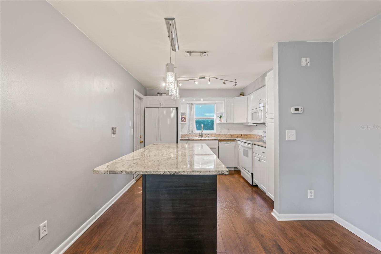 Image 8 of 27 For 2040 Forest Drive